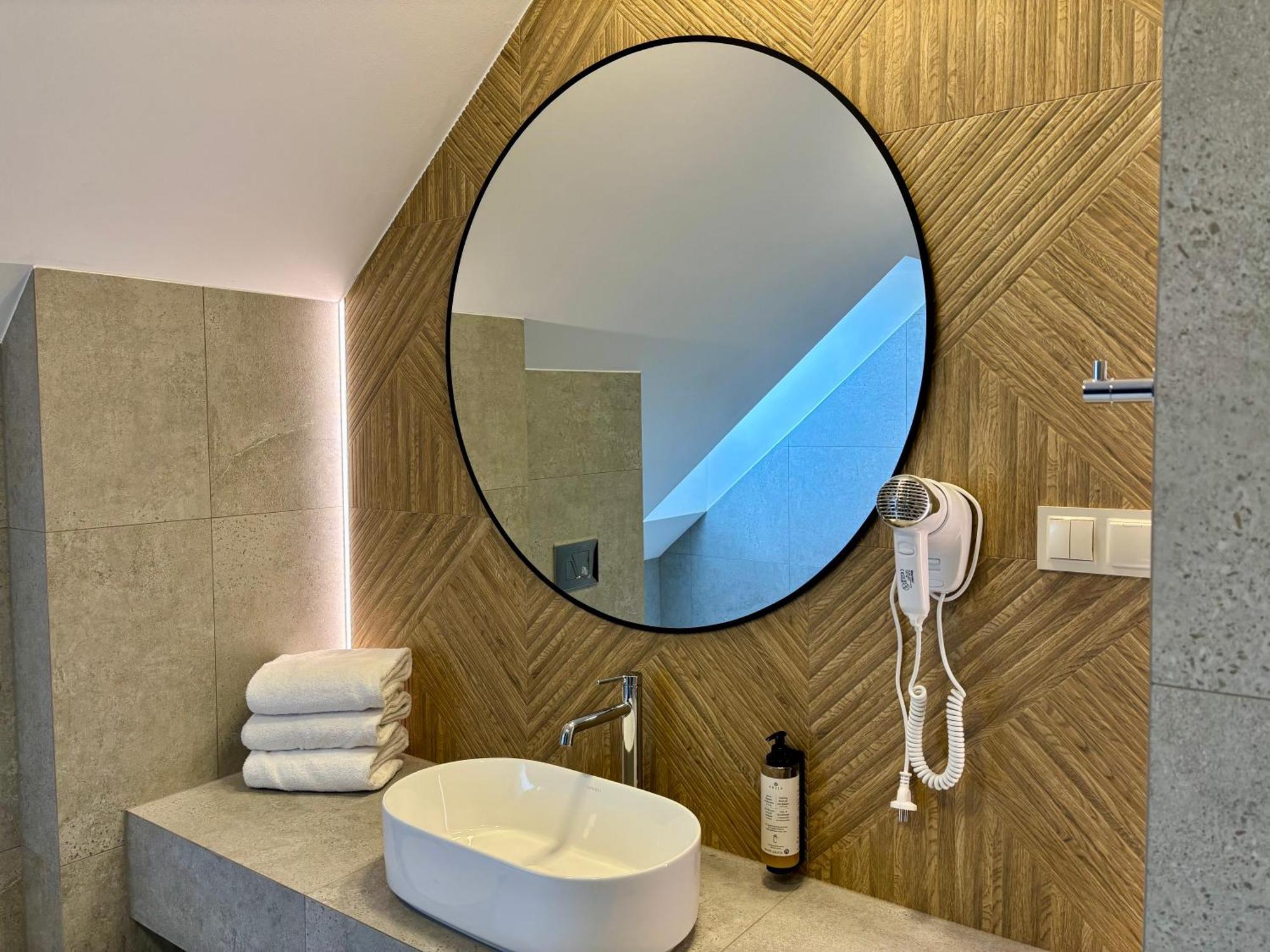 Hotel Fero Express Pokoje Klimatyzowane Ac — Foto’s 2